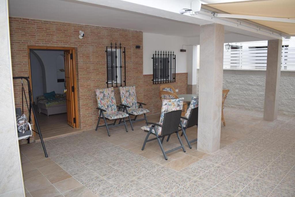 Casa unifamiliar a 10 pasos de la arena con parking - 4