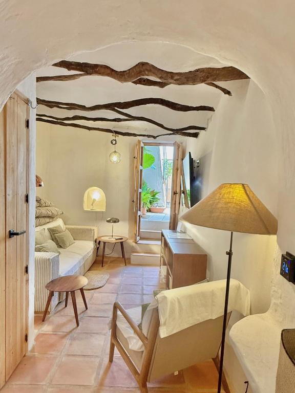 Charming Historic Townhouse with a Patio and Private Terrace in Mojácar Pueblo - 5