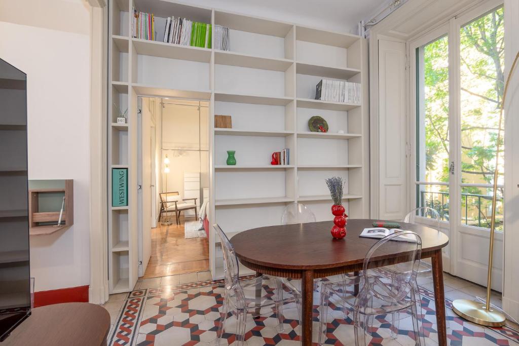 Stylish flat on the Navigli for 6 - 3