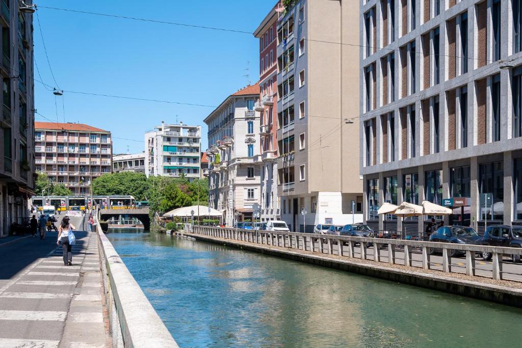 Stylish flat on the Navigli for 6 - 4