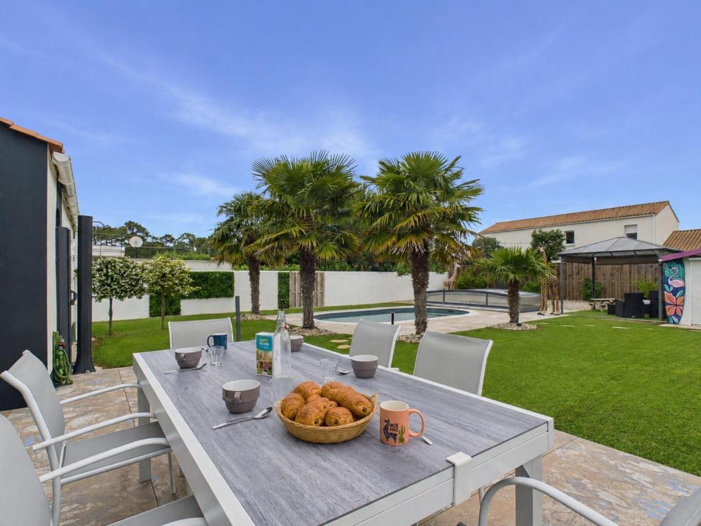 Maison 7 pers piscine, plancha & baby-foot - 2