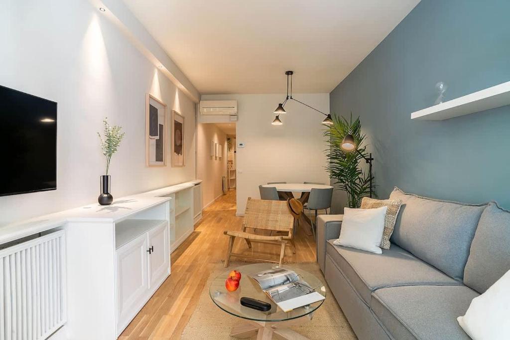 Modern stylish 3 bedroom Arco de Triunfo - 4