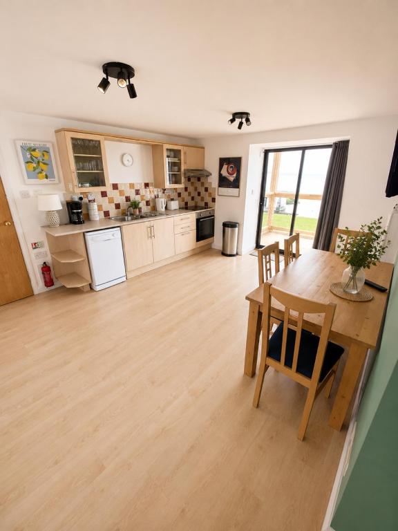 Dolphin Bay Suites photo 5