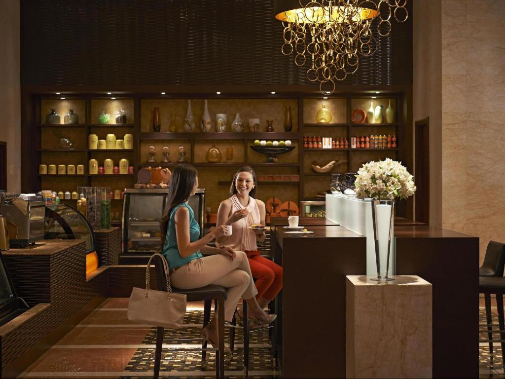 Bar/lounge