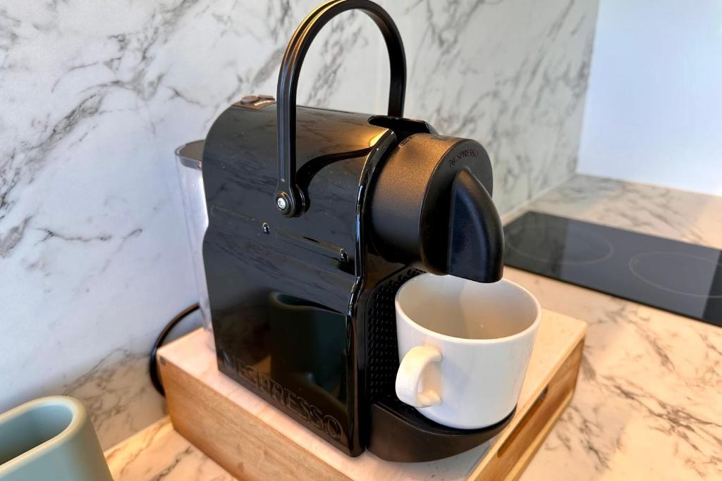 Studio sur la marina avec terrasse et piscine - 4
