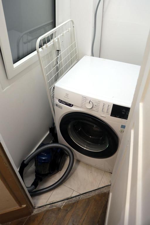 1bdr apt close to City Center - 5