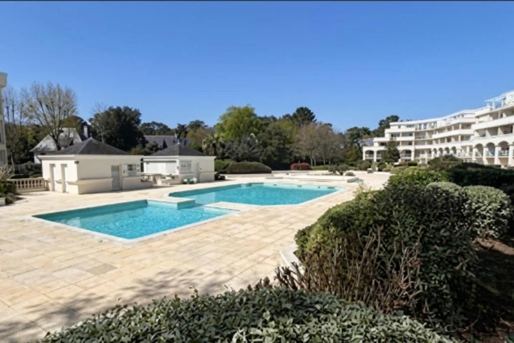 Appartement avec piscines et jardin proche plage - 4