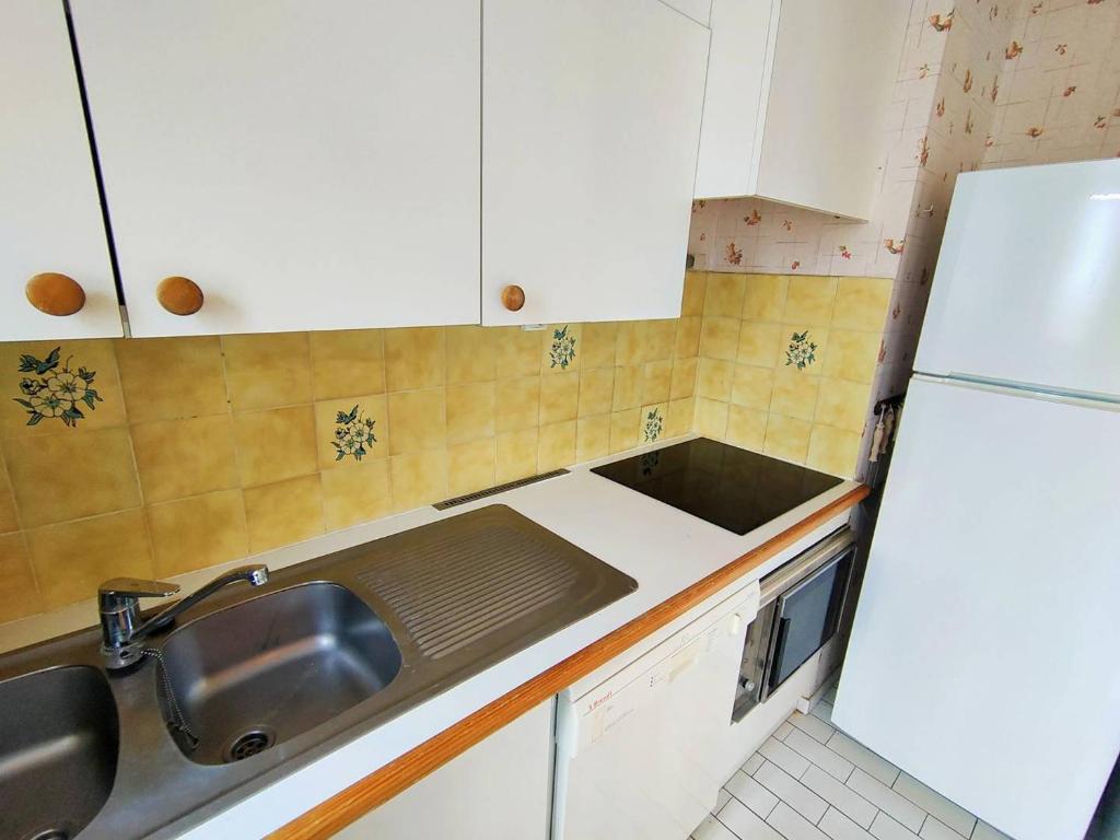 Appartement 3 pièces avec climatisation et parking au centre de Canet-Plage - FR-1-696-105 - 2