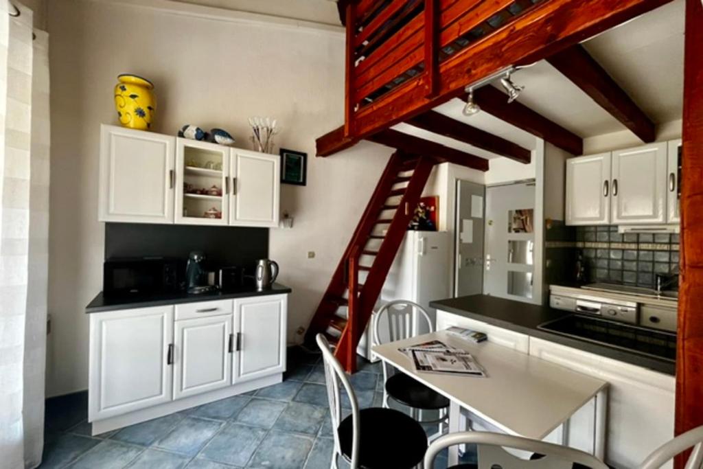 3-star cottage with terrace - 2