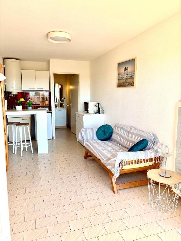 Studio 100m de la mer et port - 5