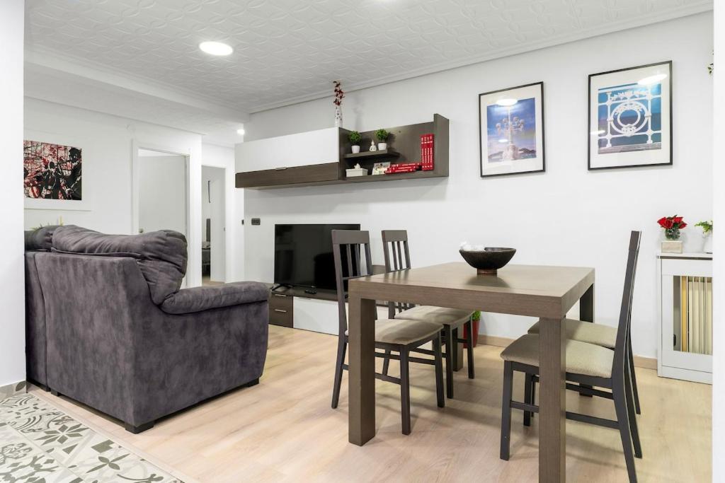 Orleans - 3 Bedrooms - Open Kitchen - 2