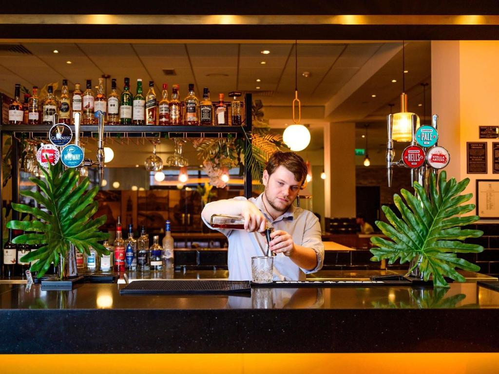 Bar/lounge