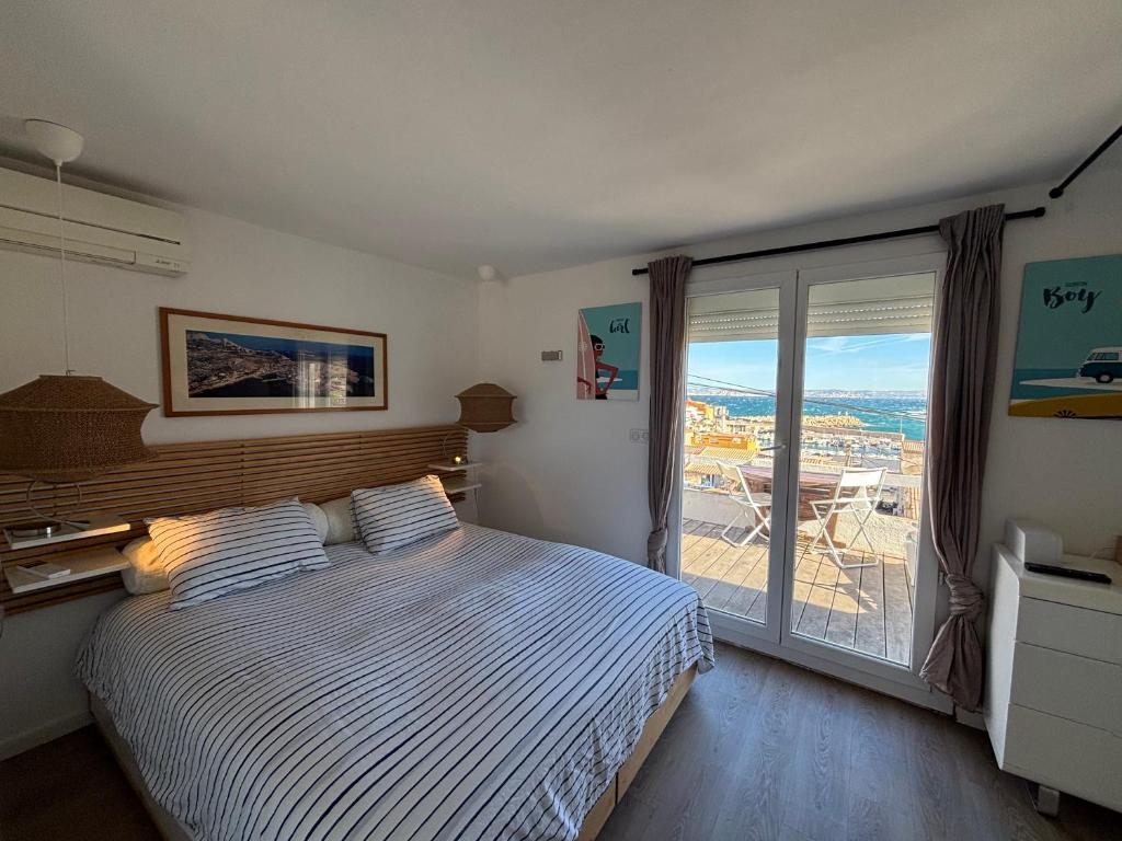 Parc National des Calanques, LA FLIBUSTE DES GOUDES Maison 2 chambres CLIMATISEE, jardins Jaccuzzi proche plage large vue mer PARKING reserve a l arrivee - 4