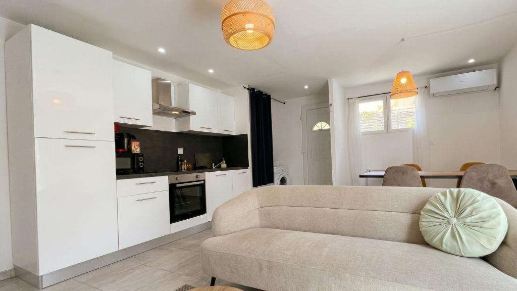 LE 84 - Grand T3 Climatisé - Terrasse & Parking Privé - 2