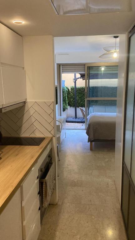 Studio with Private Terrace Heart of Nice Zone Pietonne 2 min Beach Premium - 3