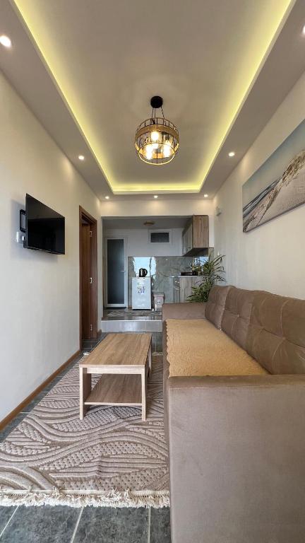 Golden Sun Apartment - 5