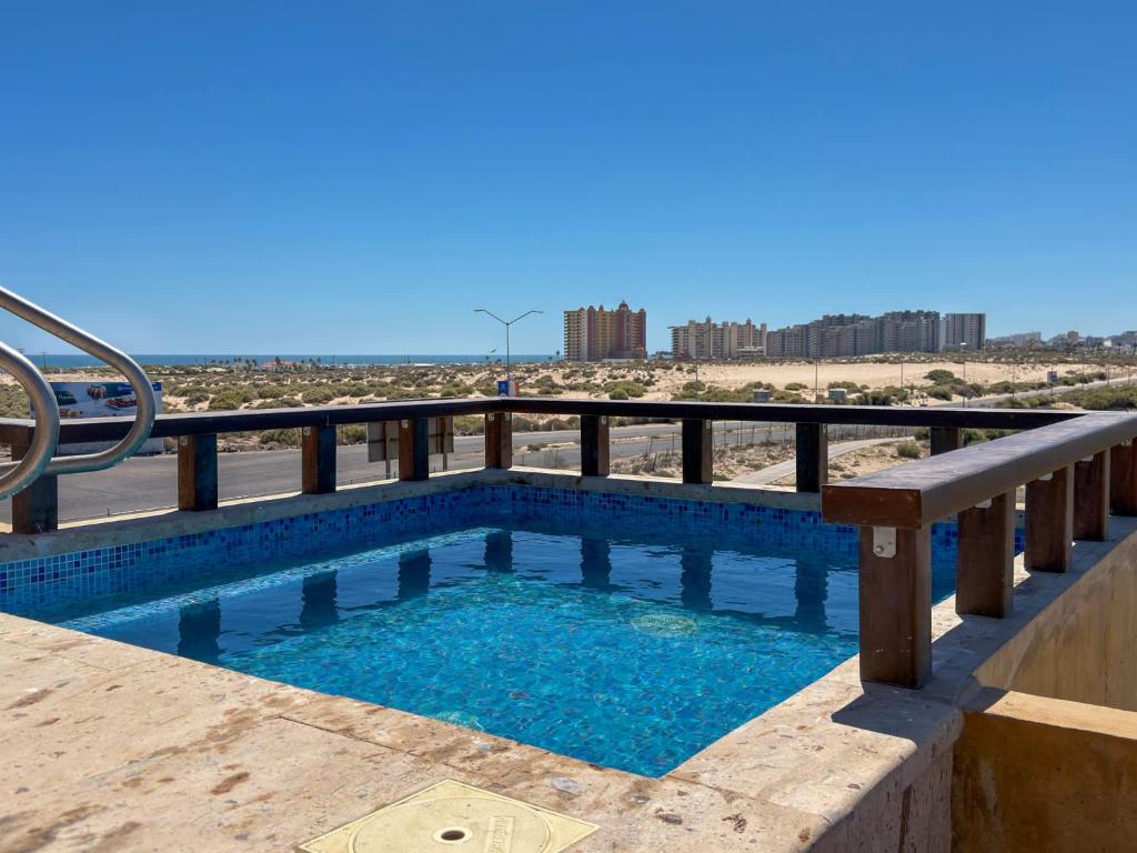 Luxury 3BR Villa Rooftop Pool Golf Views - 1