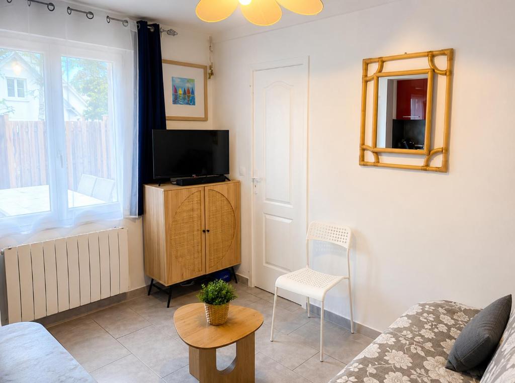 Studio avec terrasse privée Centre et plage - 3