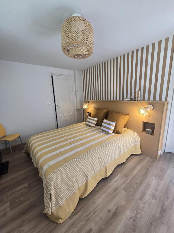 NOUVEAU - Splendide T2 Neuf au Calme en Ville d'Hiver à 5 mn de la plage et du Centre Ville - 4