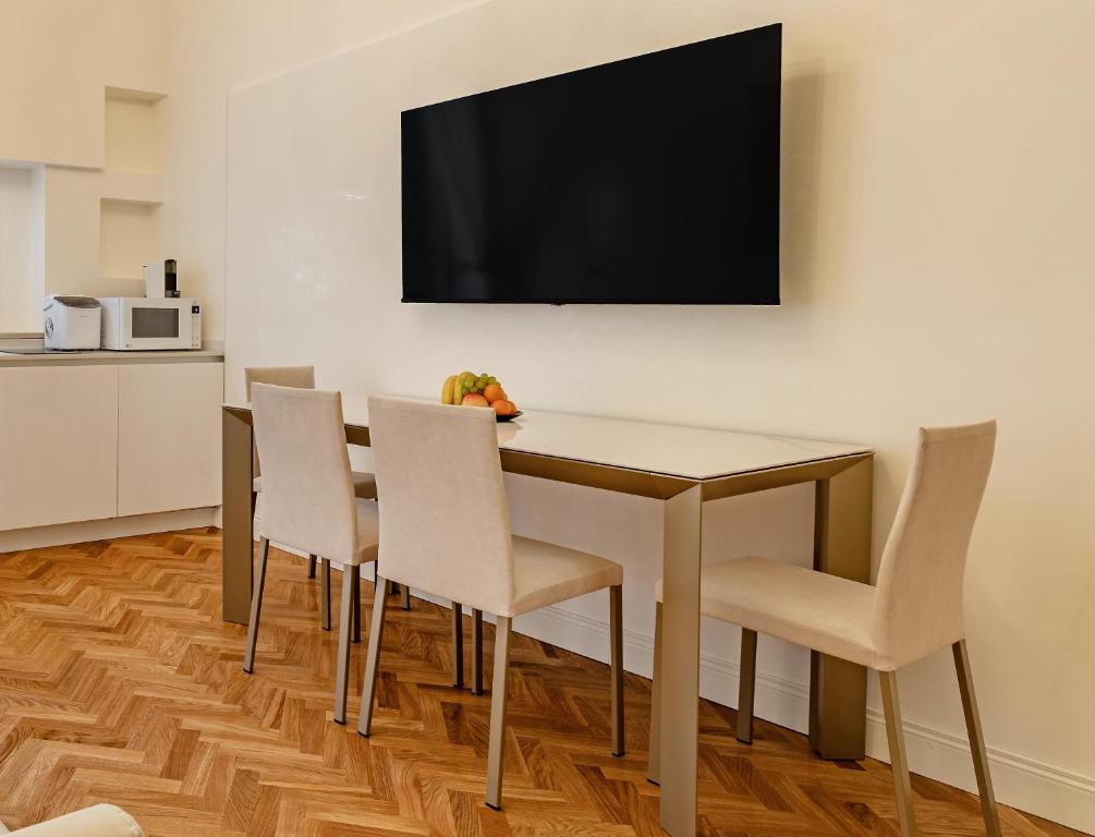 Ca Alvise Venetian Apartment with Garden - 4