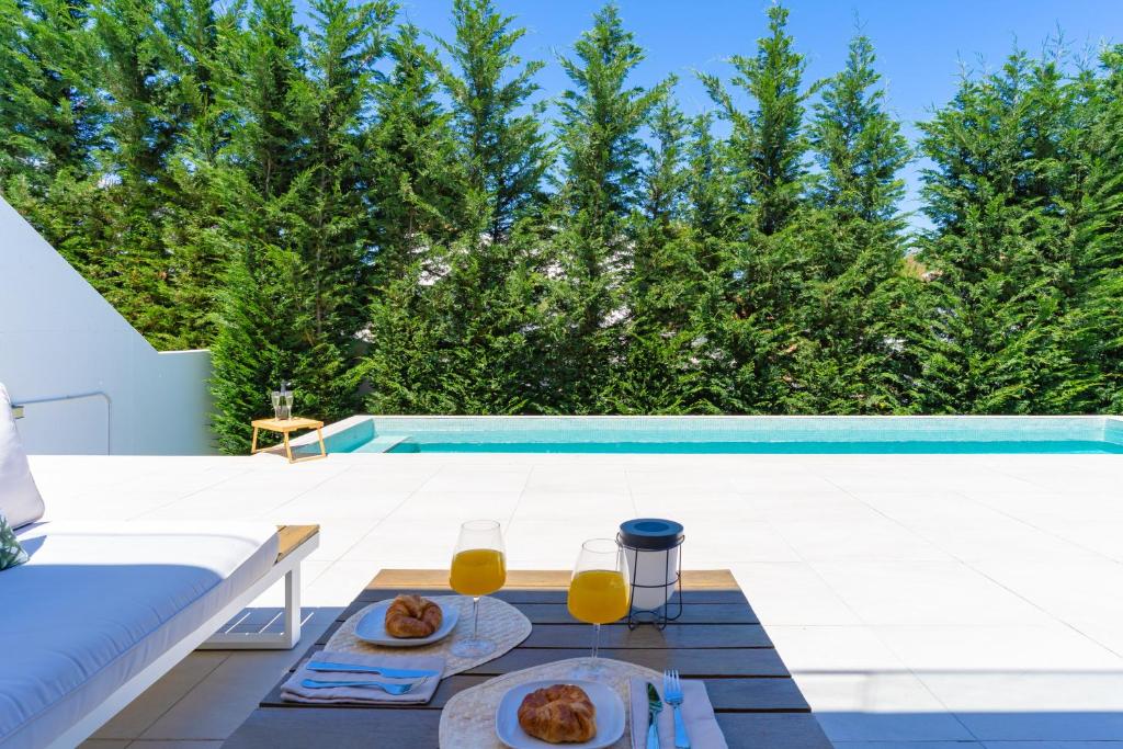 Villa Foresta with Pool & Garden by Stay Belonio - 5