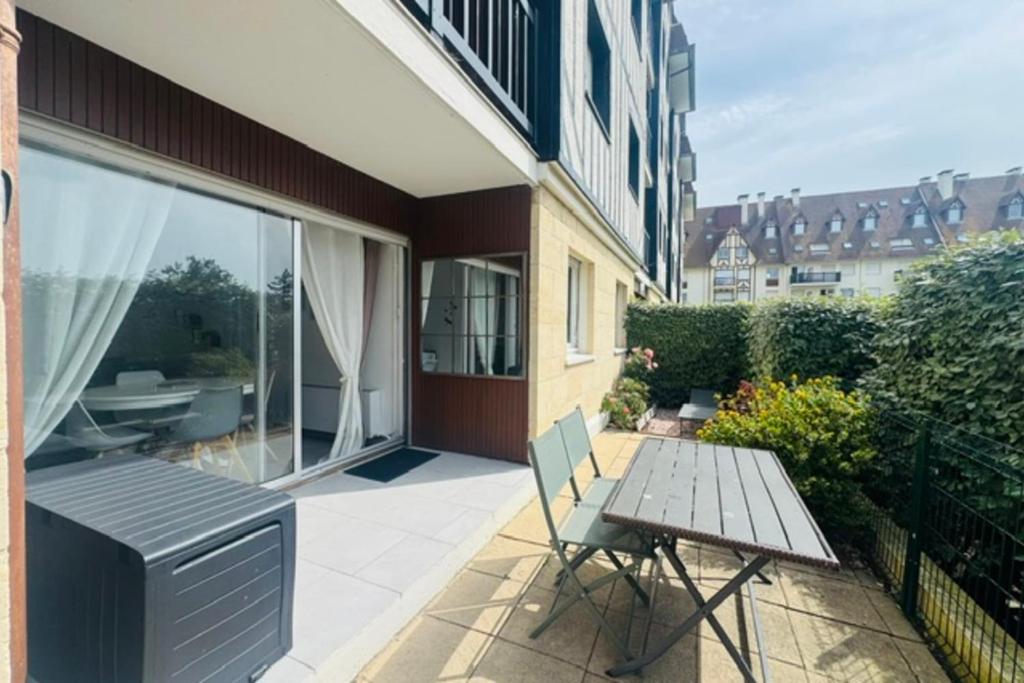Appart close to the beach with terrace - 2