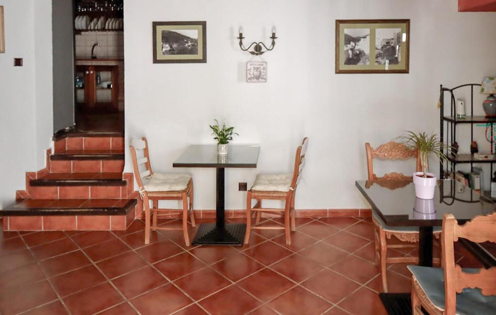 Beautiful Home In Competa - 4