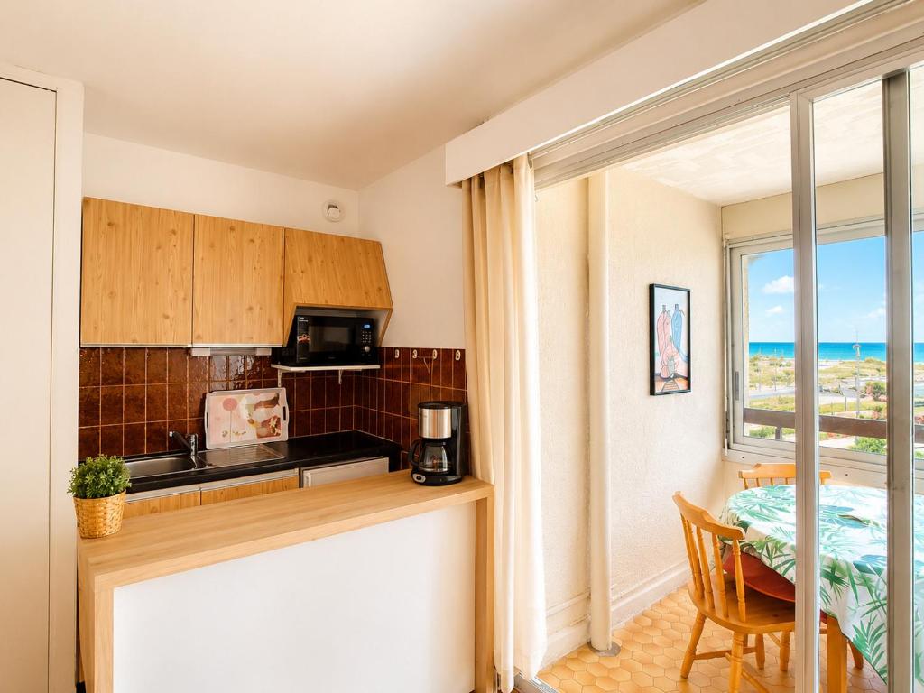 studio bord de mer avec parking - 3