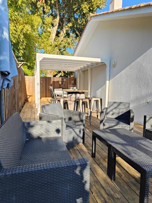 La Maison de Nini 6 pers Clim Jardin Pétanque Plages à vélo - 3