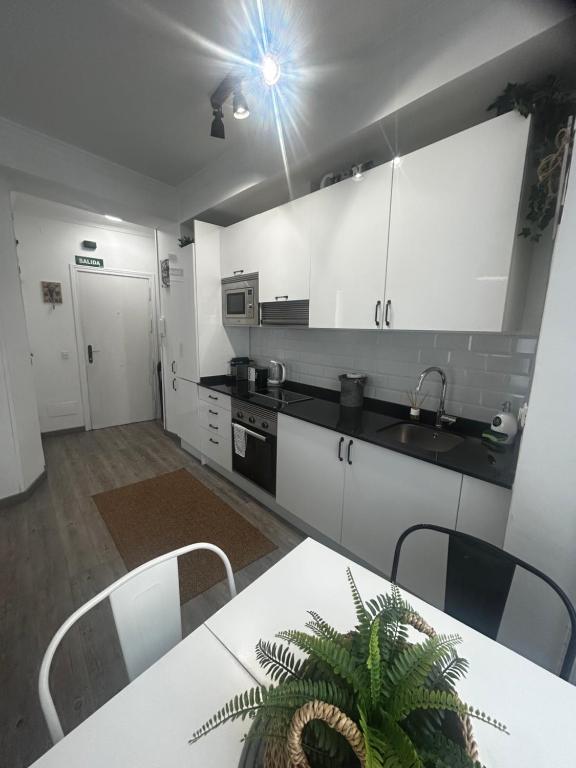 Elegante Apartamento Centro Histórico de Málaga - 4