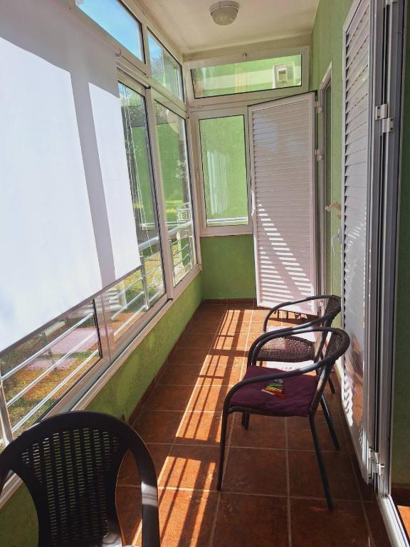 Two-bedroom apartment in the center of Budva - 4