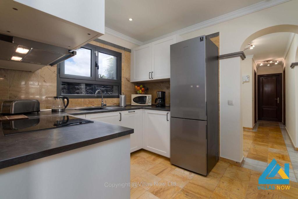 Villa Del Faro - Sunshine Awaits by Villas Now Ltd - 4
