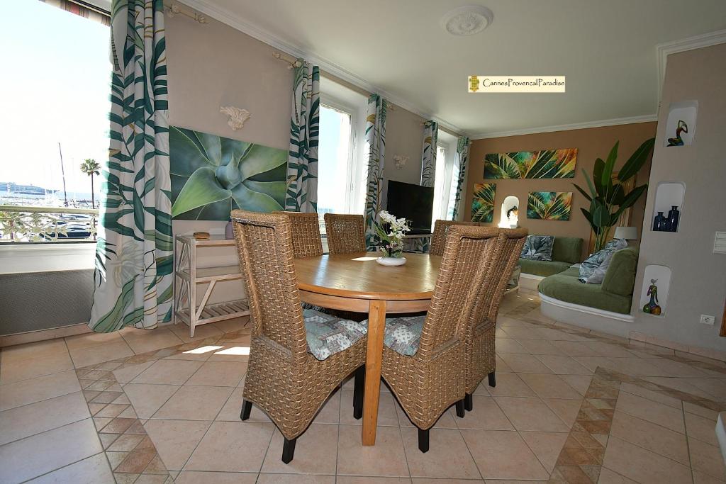 Duplex Luxe Vue Mer Face Palais des Festivals et Vieux Port Jacuzzi 5 Couchages - 2
