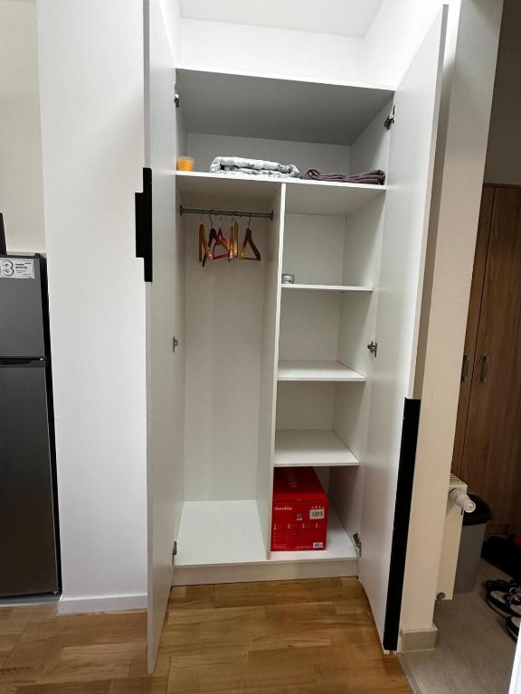 SkyView Apartment - 4