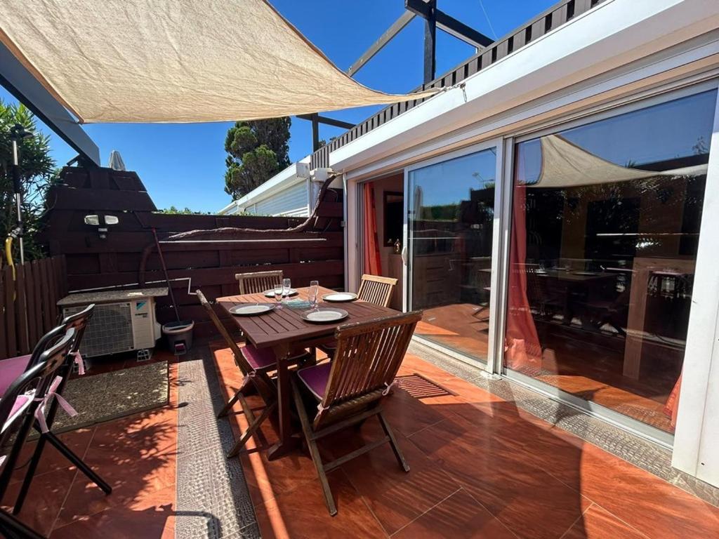 Villa climatisée 35m² avec terrasse, Capacité 2-4 pers., Parking - FR-1-867-5 - 1