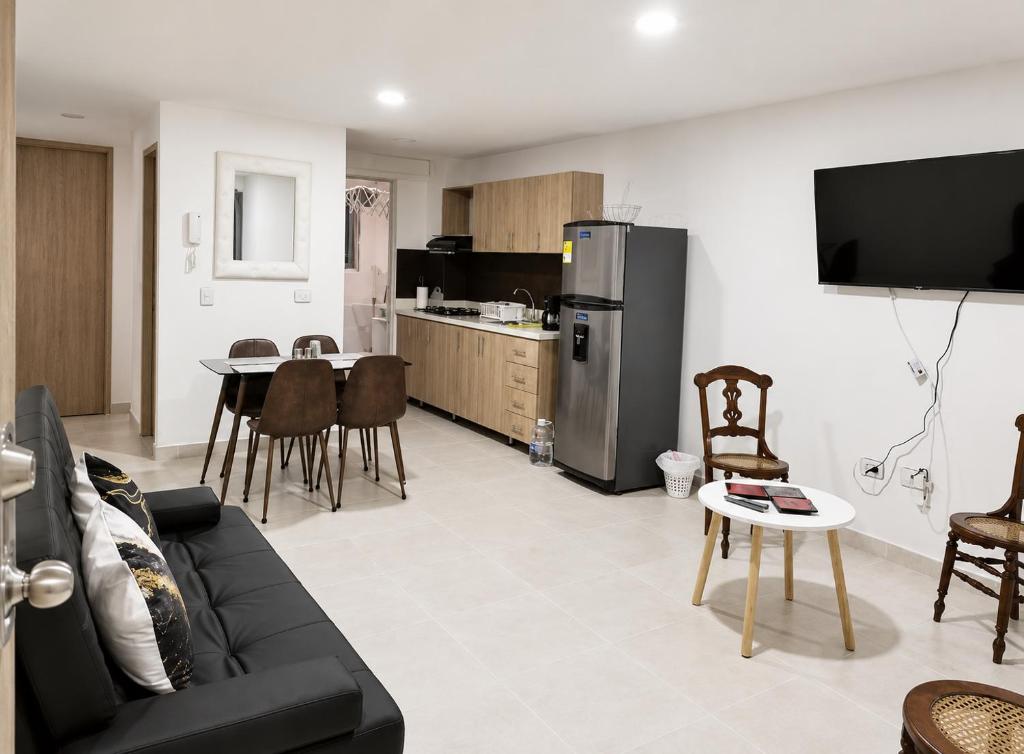 Apartamento 3 Habitaciones Hermoso y Comodo - 2