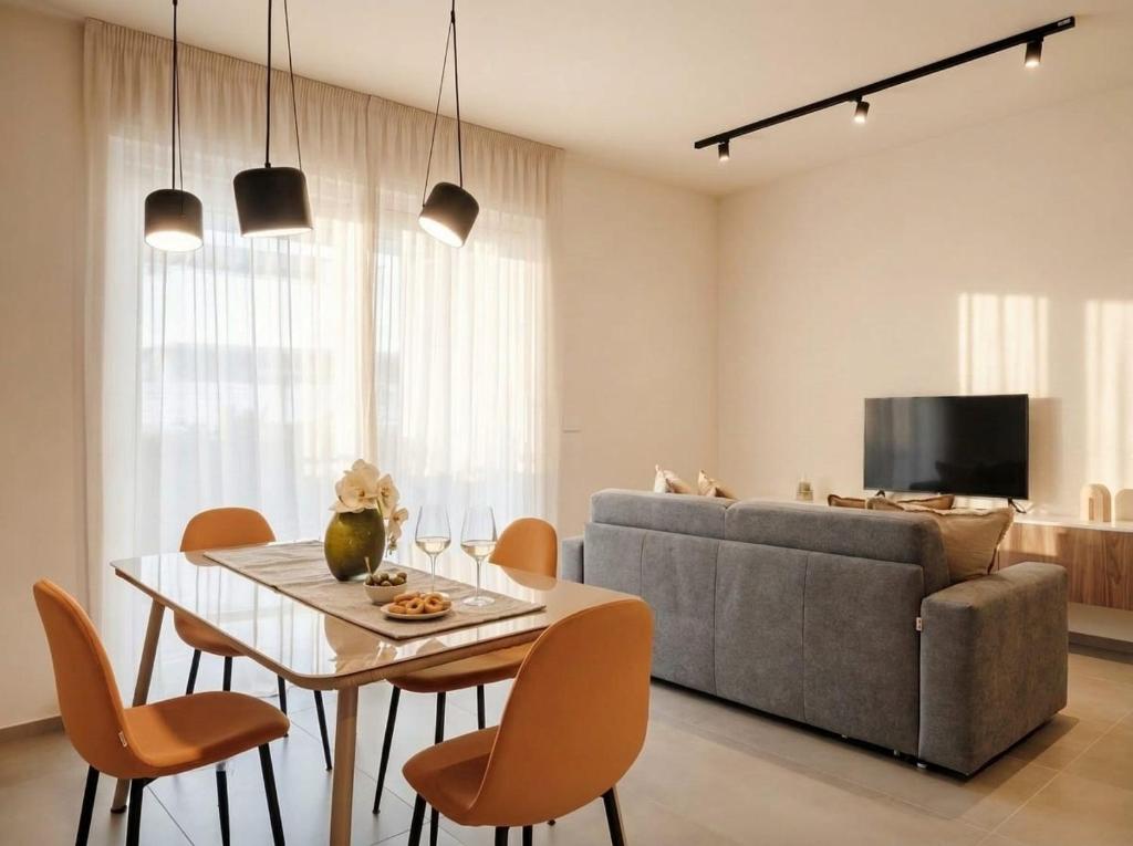 Urban Penthouse Terrace with Parking - 4
