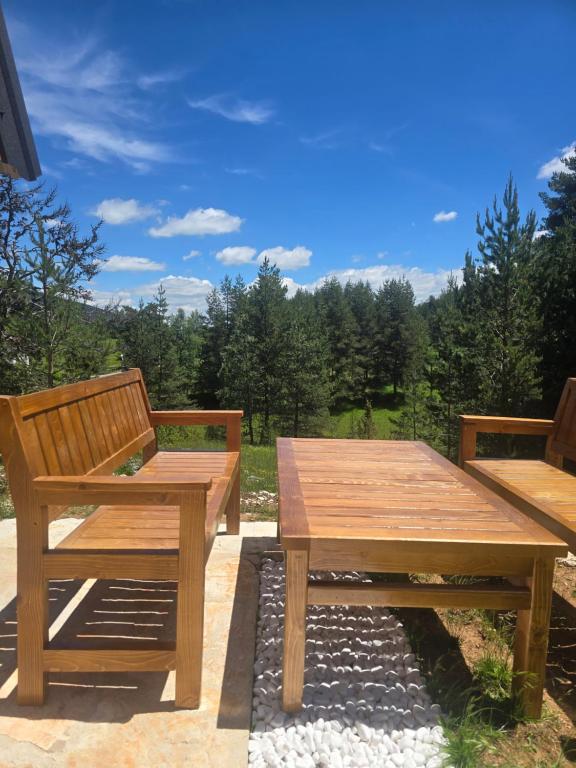 Golden pine chalet Žabljak - 3