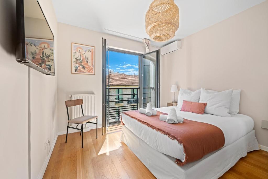 Stunning & Bright - 2 Bedrooms - Parking WiFi/AC - 3