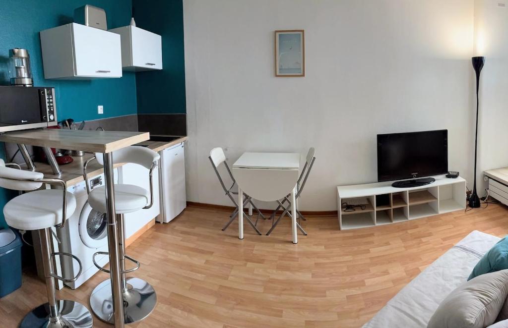 Le Clemenceau - Marina View - 4