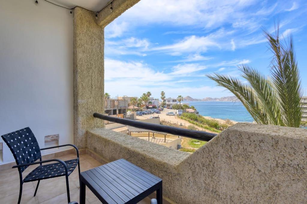 Stylish Coastal Retreat with Breathtaking Views, Resort Pool & Private Balcony - 4