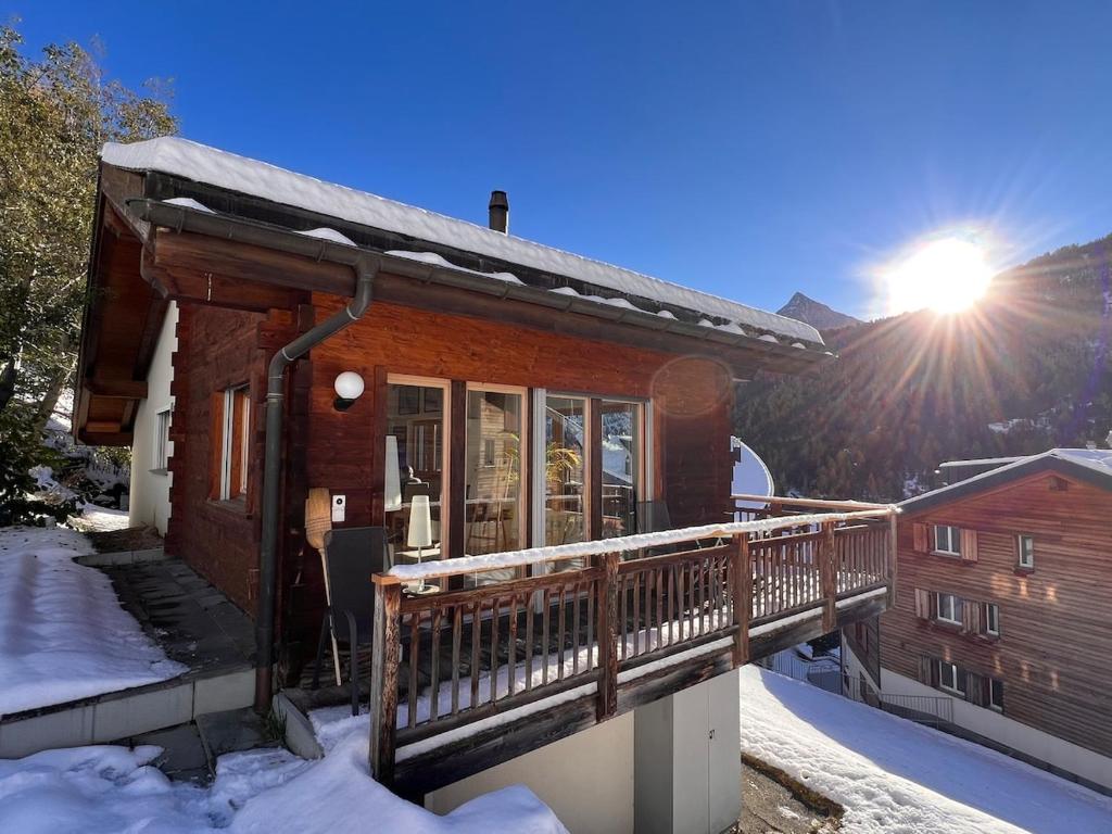 Chalet Snow Ball Panoramic View in the Center of Saas-Fee - 4