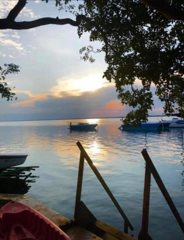 Sailboat in Bacalar - 3