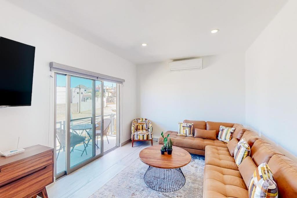 Luxurious Mountain-View Apartment close to the sea with Rooftop Sunset Views - 2