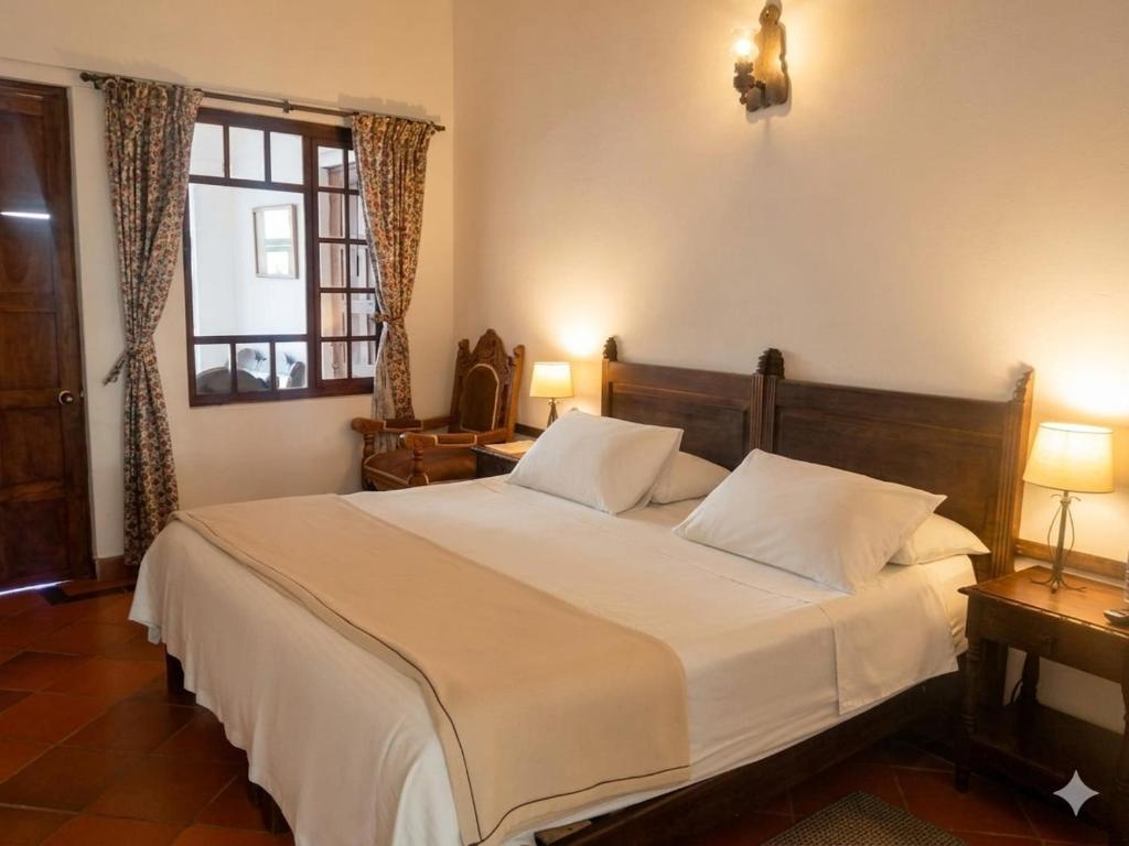 Hotel Mesón de los Virreyes - 3