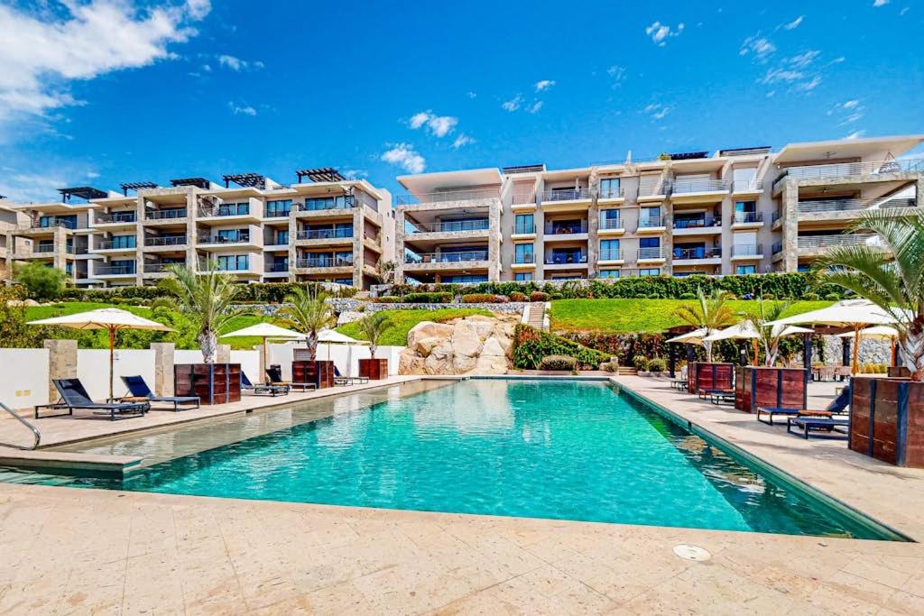 Ground-floor Condo with Ocean View, Pool, Gym, Hot Tub, & Washer/Dryer - 2