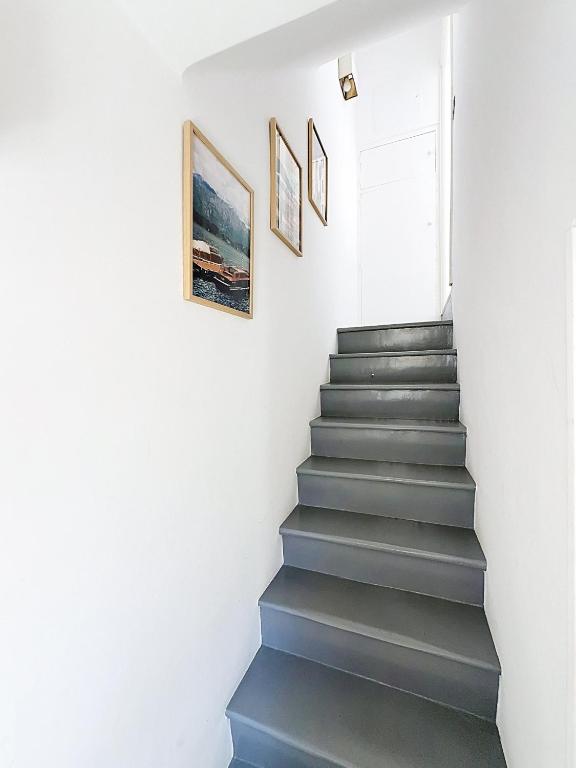 Cozy Luxury Duplex Steps from the Casino Square - 4