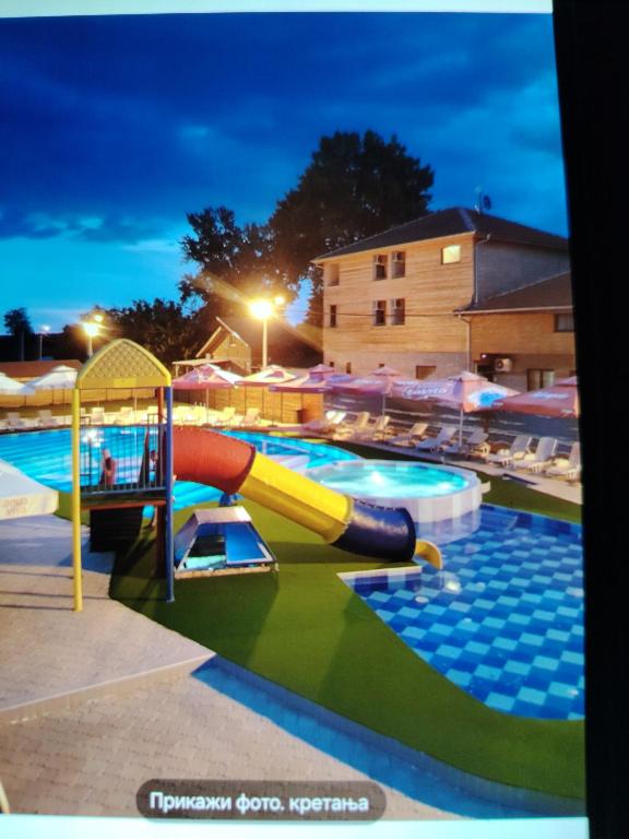 Hotel Alfa - 2