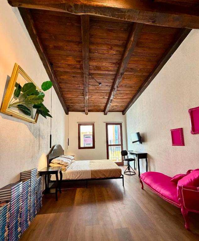 DekaG House - 1