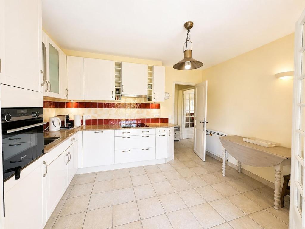Beautiful villa with private pool with open view in a peaceful setting - 5
